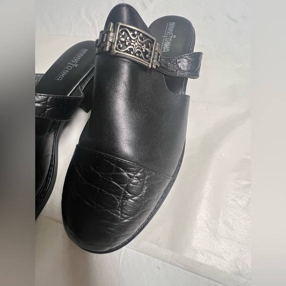 MINNETONKA BLACK LEATHER ALLIGATOR GRAIN CAP TOE MULES CONCHO SLIDE SHOES SIZE 8 - Picture 9 of 11